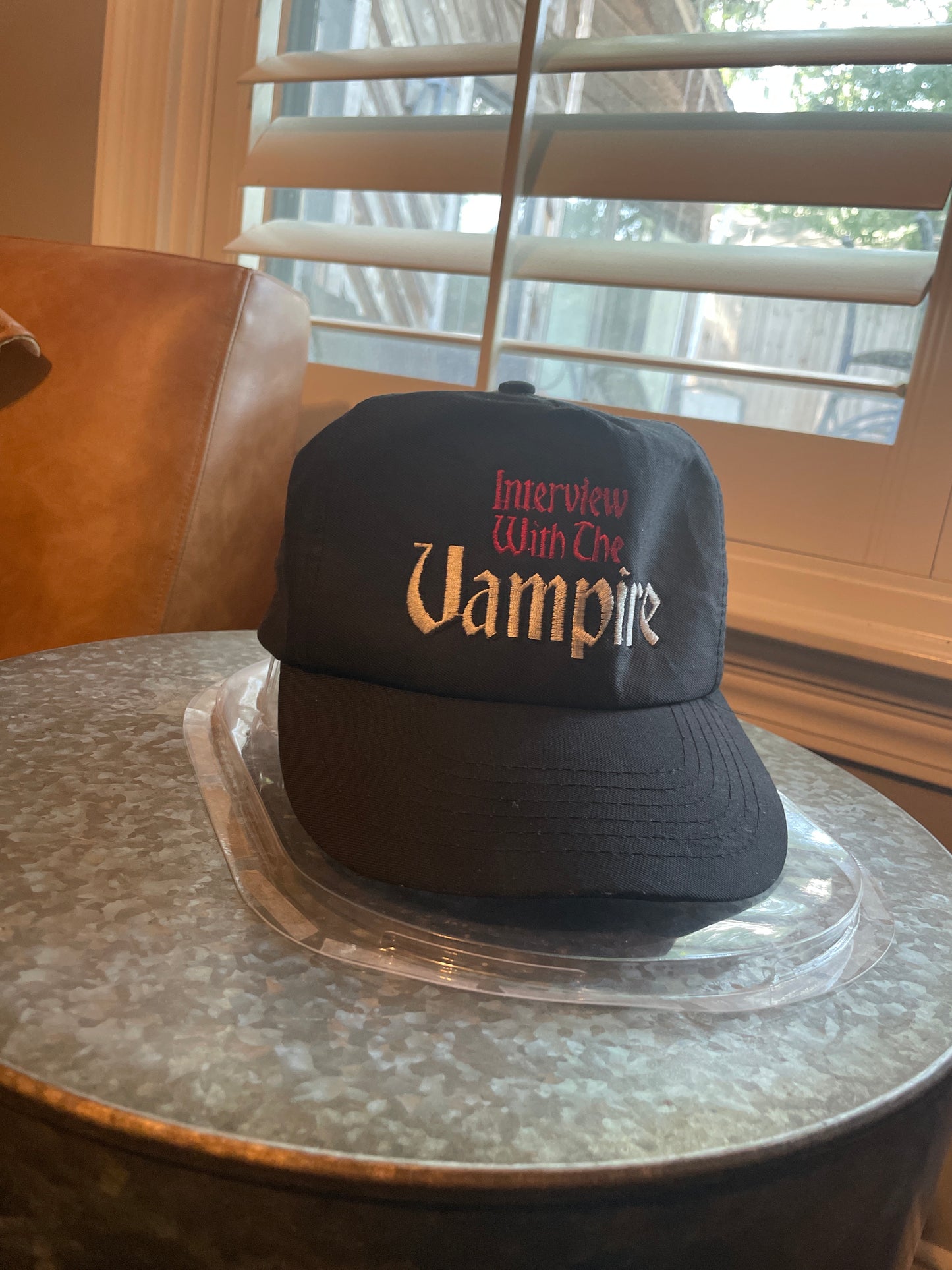 RARE SIGNED by Tom Cruise “Interview With The Vampire” Crew Baseball Hat