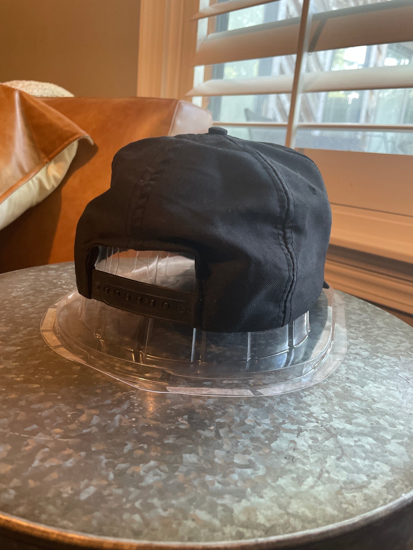 RARE SIGNED by Tom Cruise “Interview With The Vampire” Crew Baseball Hat